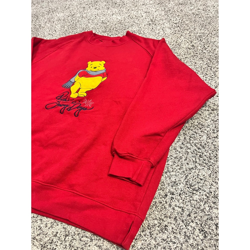 Disney Store Winnie the Pooh Poohs Snowy Days Red Sweatshirt Size Medium Vintage - Picture 5 of 11